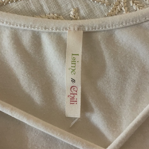 Lime ‘n Chili White Short Sleeve Criss Cross Top Tunic Shirt Size M Medium Cute! - Picture 3 of 4